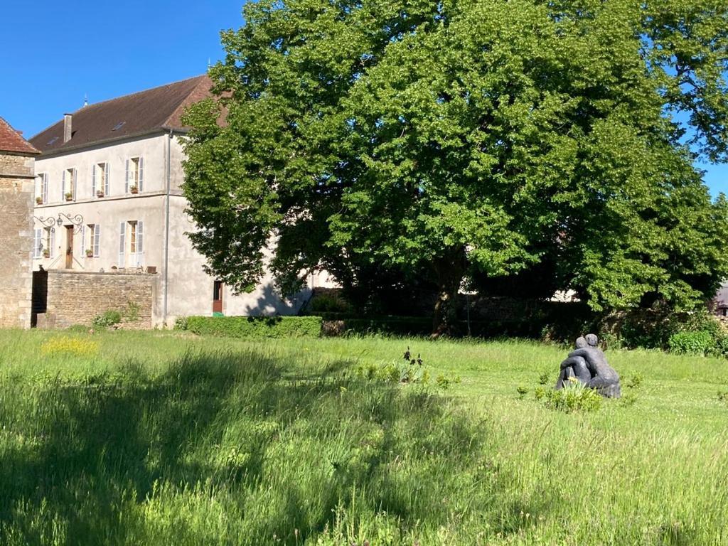 Bed and Breakfast La Buffonnerie Moutiers-Saint-Jean Exterior foto